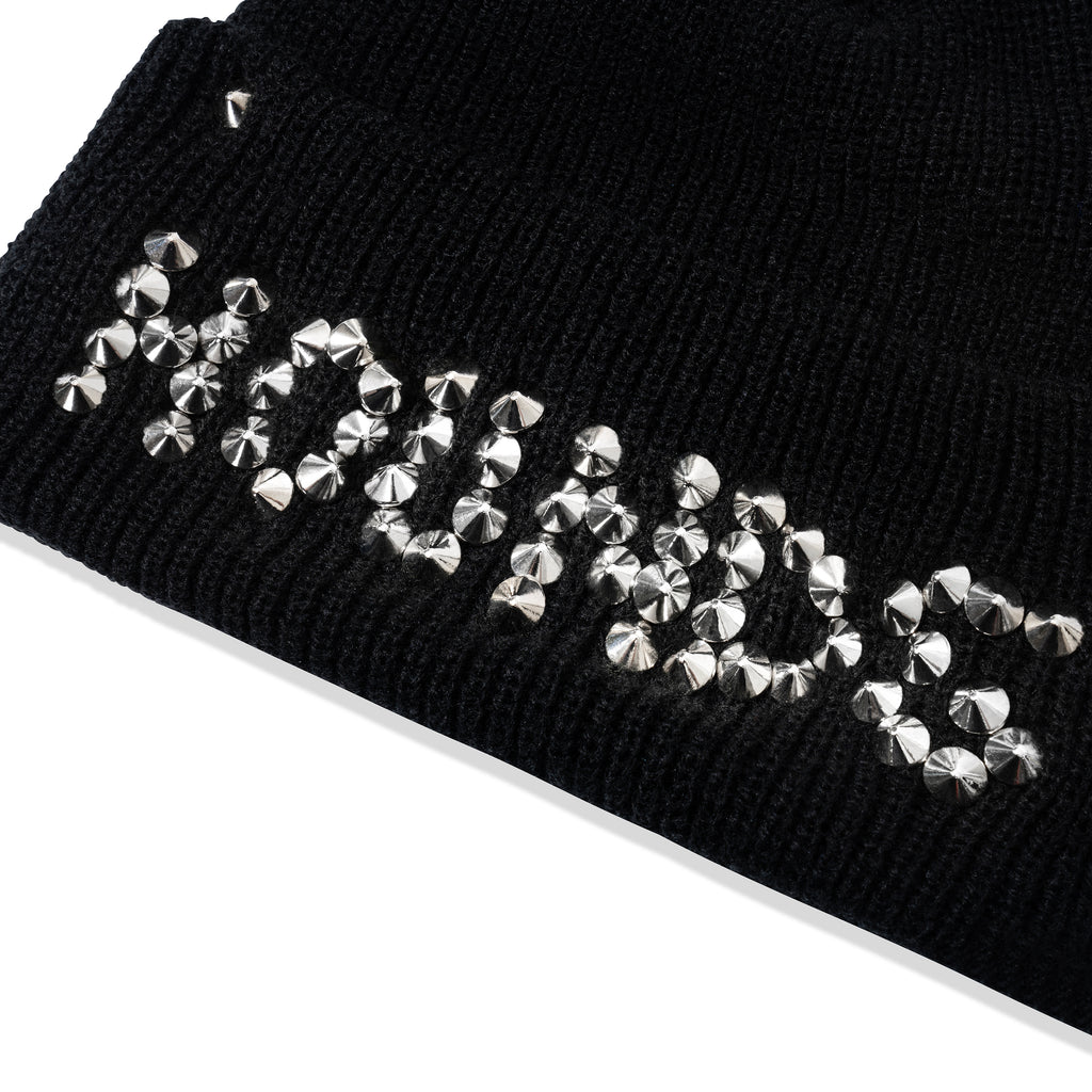 PYRAMID STUD BEANIE