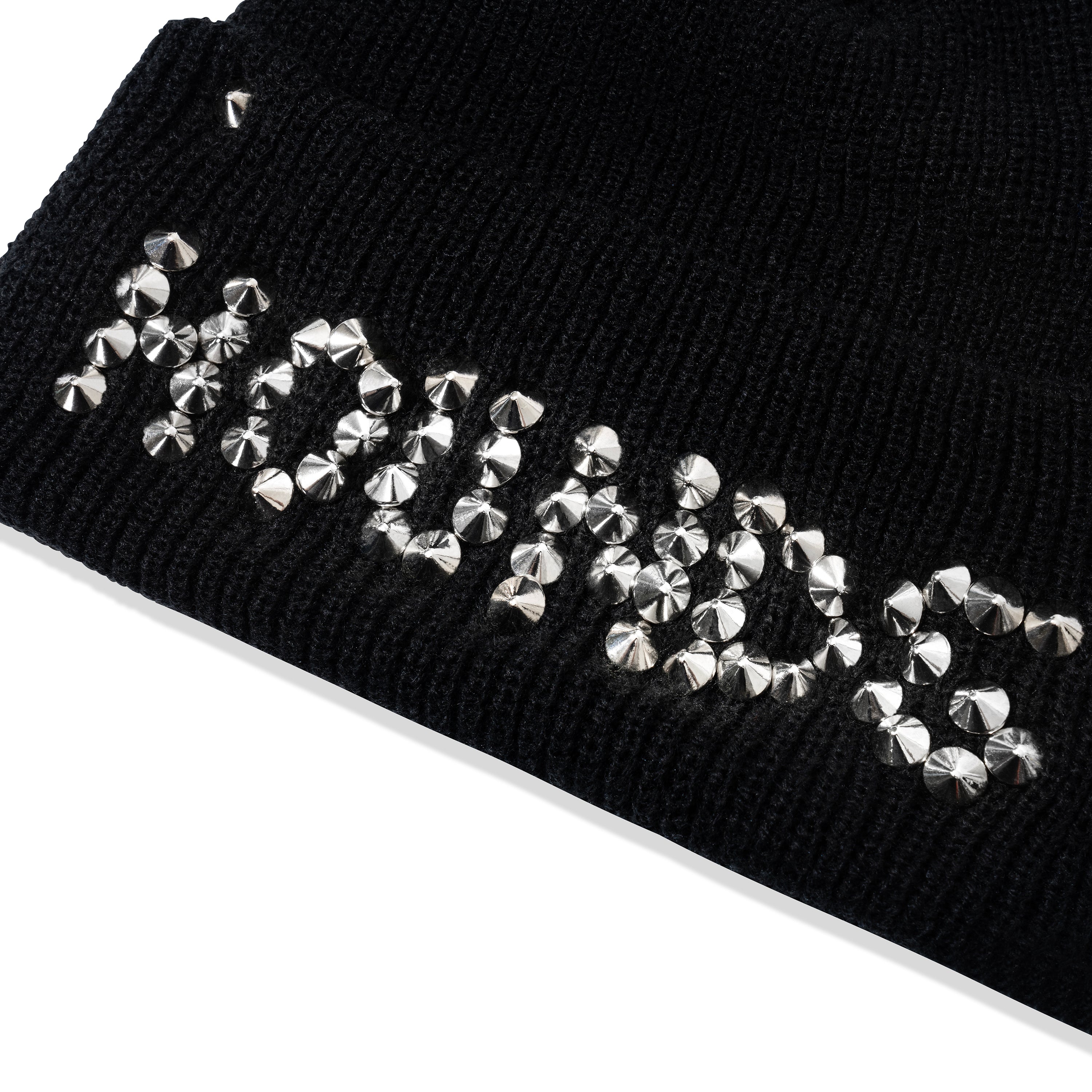 PYRAMID STUD BEANIE