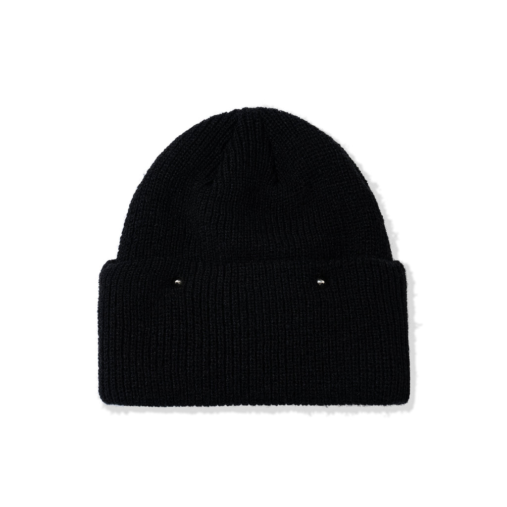 PYRAMID STUD BEANIE