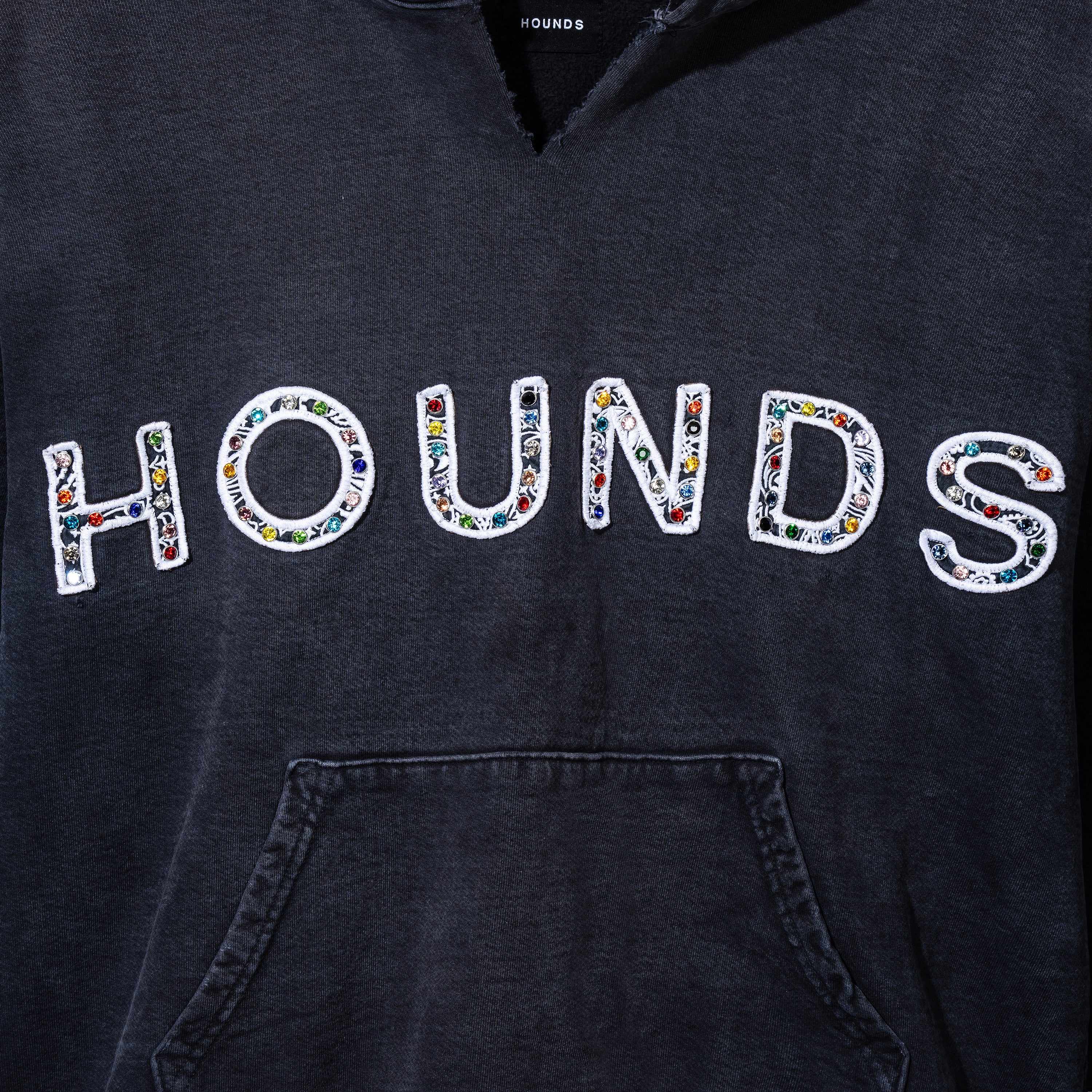 LETTER PATCH AGED HOODIE